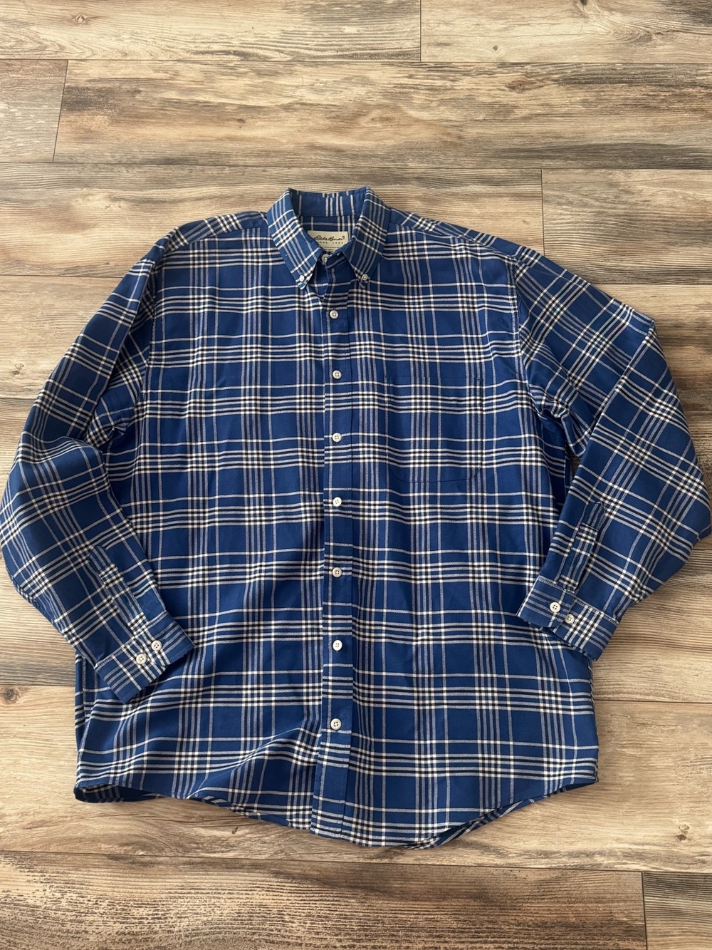 Eddie Bauer long-sleeve flannel Blue and White Plaid Large